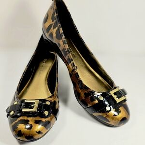 Antonio Melani Leopard Print Women's Flats Size 6 In EXCELLENT CONDITION